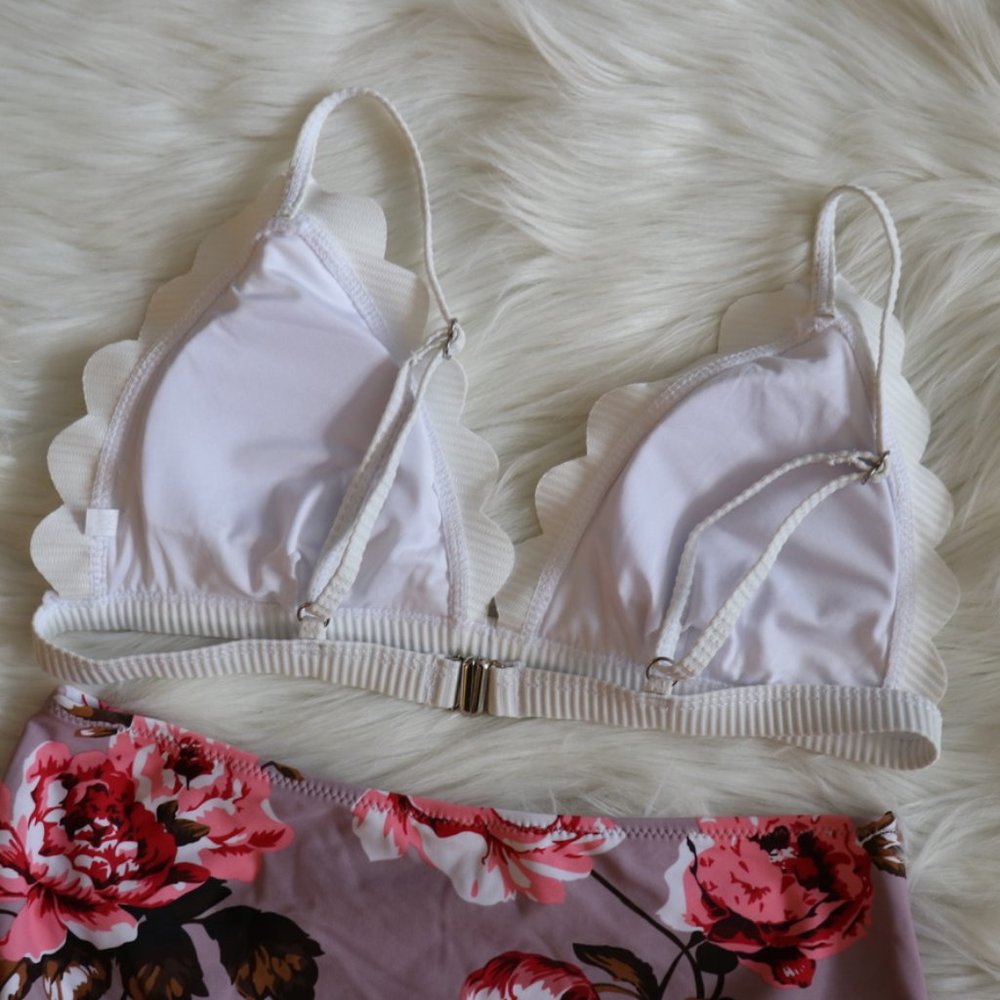 White Textured & Pink Floral Bikini Set Size Medium - Picture 6 of 8
